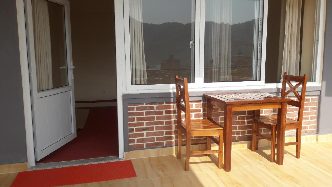 Beli Guest House Ποκάρα Εξωτερικό φωτογραφία